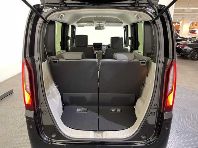 ホンダ Ｎ ＢＯＸ 愛媛県 2024(令6)年 0.1千km クリスタルブラックパール ナビ装着用スペシャルパッケージ/ホンダセンシング／アダプティブクルーズコントロール／片側電動スライドドア／ステアリングスイッチ／ＬＥＤヘッドライト／オートライト／スマートキー／プッシュスタート／禁煙車