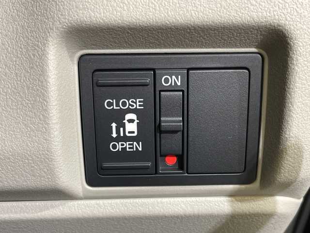 ホンダ Ｎ ＢＯＸ 愛媛県 2024(令6)年 0.1千km クリスタルブラックパール ナビ装着用スペシャルパッケージ/ホンダセンシング／アダプティブクルーズコントロール／片側電動スライドドア／ステアリングスイッチ／ＬＥＤヘッドライト／オートライト／スマートキー／プッシュスタート／禁煙車