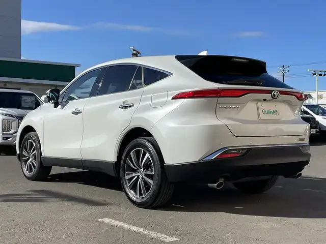 トヨタ ハリアー G 東京都 2023(令5)年 3.6万km プラチナホワイトパールマイカ 純正８型ディスプレィオーディオナビ　/ＢｌｕｅｔｏｏｔｈＡｕｄｉｏ/USB/ＡｐｐｌｅＣａｒＰｌａｙ・ＡｎｄｒｏｉｄＡｕｔｏ　/パワーバックドア　/ＬＥＤライト　/パワーバックドア /セーフティセンス　/（衝突回避支援パッケージ）/・プリクラッシュセーフティ/・レーダークルーズコントロール/・ロードサインアシスト/・横断歩行者検知機能/・カーブ速度抑制機能/・レーントレーンシングアシスト/・アダプティブハイビームアシスト/パーキングサポートブレーキ/プッシュエンジンスタート/保証書＆取説/Wエアバック＆ABS