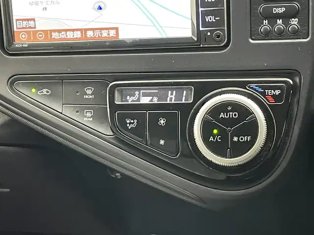 トヨタ アクア L 愛知県 2018(平30)年 4.9万km スーパーホワイトⅡ 純正ナビ　ＴＶ　Ｂｌｕｅｔｏｏｔｈ　ＡＵＸ　ラジオ　ＣＤ　バックカメラ　ビルトインＥＴＣ　前後ドライブレコーダー　電動格納ミラー　純正フロアマット　シガーソケット　オートエアコン　エコモード　禁煙車