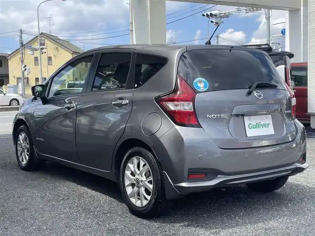 日産 ノート e－パワー X 埼玉県 2019(平31)年 2.2万km ダークメタルグレー ・ワンオーナー/・純正ナビ：フルセグTV/・BT　DVD　CD/・バックカメラ/・プッシュスタート/・スマートキー×２/・プッシュスタート/・プリクラッシュ/・レーンアシスト/・ウインカーミラー/・コーナーセンサー/・保証書/・取説/・スペアキー