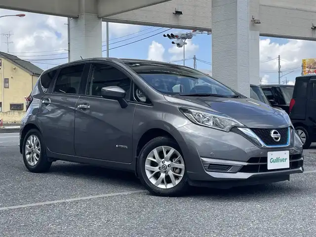 日産 ノート e－パワー X 埼玉県 2019(平31)年 2.2万km ダークメタルグレー ・ワンオーナー/・純正ナビ：フルセグTV/・BT　DVD　CD/・バックカメラ/・プッシュスタート/・スマートキー×２/・プッシュスタート/・プリクラッシュ/・レーンアシスト/・ウインカーミラー/・コーナーセンサー/・保証書/・取説/・スペアキー