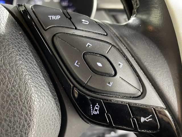 トヨタ Ｃ－ＨＲ G－T 福岡県 2019(令1)年 7.4万km ブラック/センシュアルレッドマイカ 2トーン 純正9型SDナビ（フルセグTV/DVD/CD/BT）バックモニタートヨタセーフティークルコンハーフレザーシートシートヒーターETCLEDヘッドライトBSMスマートキープッシュスタート