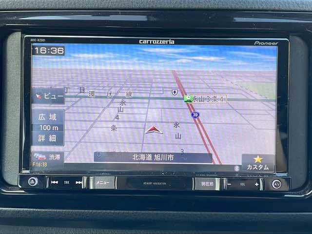 トヨタ ヴィッツ F 道北・旭川 2018(平30)年 9.2万km スーパーホワイトⅡ ・４WD/・社外ナビ（CD、DVD、BT、SD、ラジオ）/・バックカメラ/・純正フロアマット/・トヨタセーフティーセンス/PCS/LDA/オートマチックハイビーム/先行車発進告知機能/・キーレスキー/・ETC/・ドアバイザー/・ミラーウィンカー/・取扱説明書