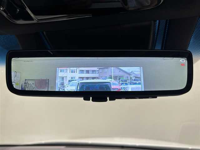 トヨタ ハリアー Z レザーパッケージ 愛知県 2022(令4)年 1.8万km プラチナホワイトパールマイカ 純正１２．３インチディスプレイオーディオ/ＪＢＬプレミアムサウンド/パノラミックビューモニター/ヘッドアップディスプレイ/パワーバックドア/レーダークルーズコントロール/プリクラッシュセーフティ/レーントレーシングアシスト/ブラインドスポットモニター/クリアランスソナー/先行車発進告知/ワイヤレス充電/デジタルインナーミラー【ドラレコ機能付】/ビルトインETC2.0/USB＆HDMI入力端子/アクセサリーソケット/シートクーラー/シートヒーター/パワーシート【シートメモリー機能付】/社外フロアマット/純正19インチアルミホイール