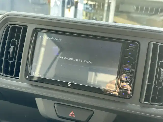 トヨタ パッソ X 滋賀県 2021(令3)年 1.9万km ブライトシルバーM 社外7型ナビ/【CD/DVD/SD/Bluetooth/USB/フルセグ】/バックカメラ/オートマチックハイビーム/衝突軽減ブレーキ/コーナーセンサー/ビルトインETC/電動格納ミラー/プッシュスタート/スマートキー/ステアリングリモコン
