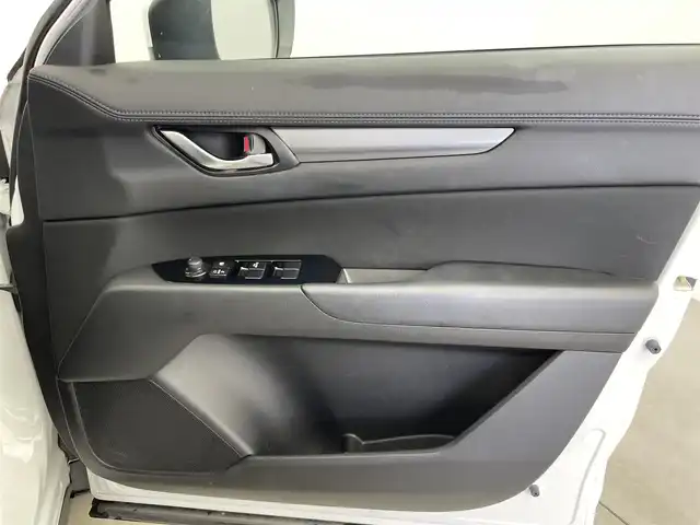 マツダ ＣＸ－５ 20S プロアクティブ 富山県 2018(平30)年 4.5万km スノーフレイクホワイトパールマイカ 純正ナビ（AM/FM/CD/DVD/SD/USB）/フルセグTV/アラウンドビューモニター/ヘッドアップディスプレイ/アダプティブクルーズコントロール/衝突被害軽減ブレーキ/レーンキープアシスト/オートマチックハイビーム/LEDヘッドライト/ブラインドスポットモニター/クリアランスソナー/電動リアゲート/ビルトインETC/スマートキー×２/プッシュスタート/アイドリングストップ/純正フロアマット
