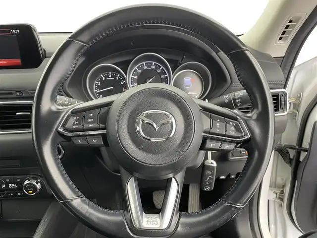 マツダ ＣＸ－５ 20S プロアクティブ 富山県 2018(平30)年 4.5万km スノーフレイクホワイトパールマイカ 純正ナビ（AM/FM/CD/DVD/SD/USB）/フルセグTV/アラウンドビューモニター/ヘッドアップディスプレイ/アダプティブクルーズコントロール/衝突被害軽減ブレーキ/レーンキープアシスト/オートマチックハイビーム/LEDヘッドライト/ブラインドスポットモニター/クリアランスソナー/電動リアゲート/ビルトインETC/スマートキー×２/プッシュスタート/アイドリングストップ/純正フロアマット