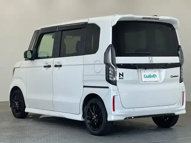 ホンダ Ｎ ＢＯＸ カスタム L スタイル+ブラック 栃木県 2022(令4)年 3.6万km プラチナホワイトパール 純正ナビ/(ワンセグ・Bluetooth・CD・DVD)/ホンダセンシング/ ・衝突軽減システム/ ・レーンキープアシスト/ ・後方コーナーセンサー/ ・オートクルーズコントロール/バックカメラ/前方ドライブレコーダー/両側パワースライドドア/LEDヘッドライト/オートライト/オートブレーキホールド/前席シートヒーター/純正フロアマット/純正アルミホイール/ETC/純正サイド・リアエアロ/スマートキー/禁煙車/保証書