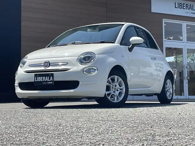 フィアット ５００ 1．2 ポップ 宮崎県 2017(平29)年 2.7万km ボサノバホワイト 純正ディスプレイオーディオ/・Bluetooth /・AM/・FM/・AUX/ETC/革巻きステアリング/ステアリングリモコン/ハロゲンヘッドライト/フロントフォグランプ/純正フロアマット/MTモード付AT