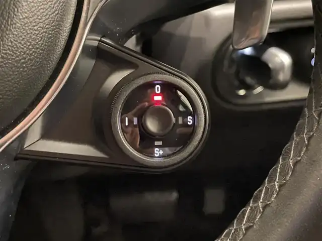 ポルシェ マカン S 静岡県 2019(令1)年 4.6万km 黒 スポーツクロノ/スポーツプラス/黒革シート/純正ナビ/ACC/LKA/パドルシフト/360°カメラ/ユピテル製ドラレコ前後/衝突軽減ブレーキ/オートハイビーム/前席シートヒーター