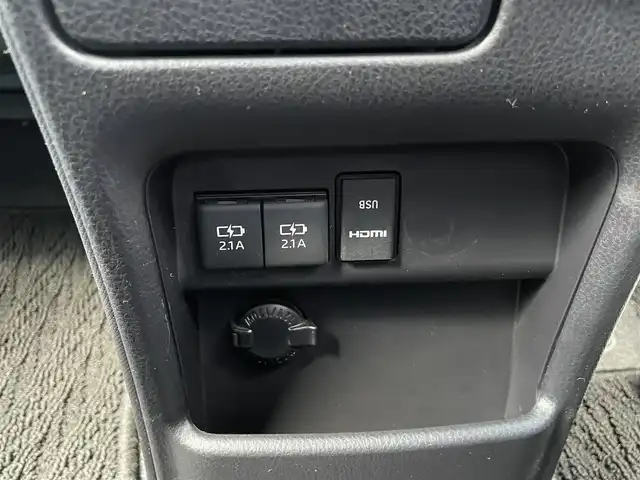 トヨタ ヴォクシー ZS 煌 兵庫県 2018(平30)年 6.3万km ホワイトパールクリスタルシャイン ・ワンオーナー/・アルパイン9インチナビ（X9Z）//地デジ/DVD/BT/USB/HDMI/・バックカメラ/・ステアリングリモコン/・両側パワースライドドア/・ビルトインETC/・アイドリングストップ/・オートLEDヘッドランプ/・LEDフォグランプ/・純正16インチAW/・プリクラッシュセーフティ/・レーンディーパーチャーアラート/・オートマチックハイビーム/・R1-6年ディーラー点検記録簿/・取説/保証書/ナビ説/スペアキー後送