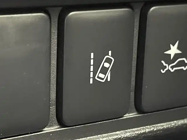 三菱 デリカＤ：５ シャモニー 群馬県 2025(令7)年 0.1千km 白Ⅱ 登録済未使用車　アラウンドビューモニター　両側パワースライドドア　パワーバックドア　レーダークルーズコントロール　ＬＥＤ　シートヒーター　純正１８インチＡＷ　ステアリングヒーター　スマートキー　スペア