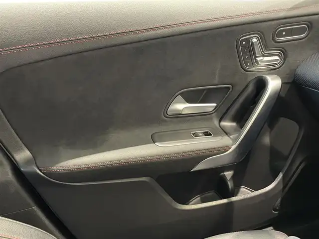 メルセデス・ベンツ ＣＬＡ２００ｄ AMGライン 福岡県 2020(令2)年 4.9万km デジタルホワイト レーダーセーフティーＰＫＧ　/アンビエントライト　/ＡＣＣ／ＢＳＭ　/純正ナビ／ＴＶ　/Ｂｌｕｅｔｏｏｔｈ　/Ｂカメラ　/メモリ付パワーシート　/ドラレコ　/ＥＴＣ２．０　/純正１８インチＡＷ