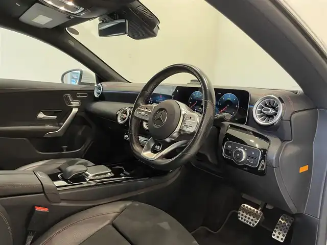メルセデス・ベンツ ＣＬＡ２００ｄ AMGライン 福岡県 2020(令2)年 4.9万km デジタルホワイト レーダーセーフティーＰＫＧ　/アンビエントライト　/ＡＣＣ／ＢＳＭ　/純正ナビ／ＴＶ　/Ｂｌｕｅｔｏｏｔｈ　/Ｂカメラ　/メモリ付パワーシート　/ドラレコ　/ＥＴＣ２．０　/純正１８インチＡＷ