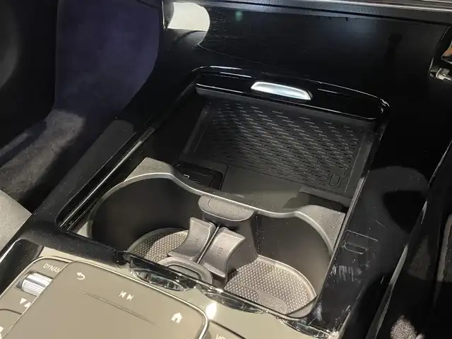 メルセデス・ベンツ ＣＬＡ２００ｄ AMGライン 福岡県 2020(令2)年 4.9万km デジタルホワイト レーダーセーフティーＰＫＧ　/アンビエントライト　/ＡＣＣ／ＢＳＭ　/純正ナビ／ＴＶ　/Ｂｌｕｅｔｏｏｔｈ　/Ｂカメラ　/メモリ付パワーシート　/ドラレコ　/ＥＴＣ２．０　/純正１８インチＡＷ