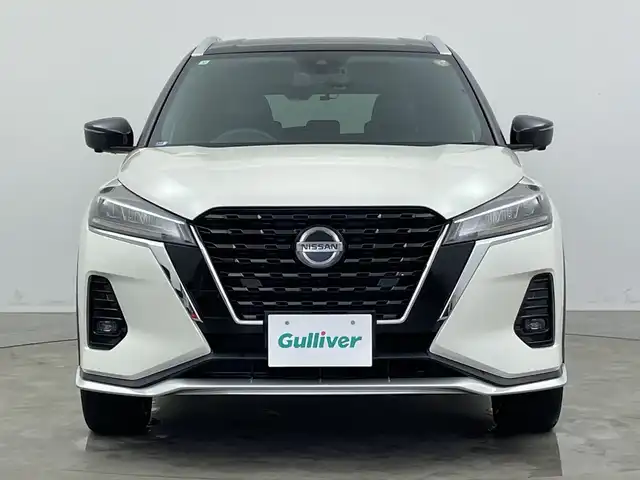 日産 キックス X 新潟県 2021(令3)年 6万km ブリリアントホワイトパール/ピュアブラック 2トーン 純正メモリナビ/　フルセグTV/Bluetooth/CD/DVD/USB/プロパイロット/レーダークルーズコントロール/衝突被害軽減ブレーキ/レーンキープアシスト/ハーフレザーシート/前後コーナーセンサー/アラウンドビューモニター/インテリジェントルームミラー/前後ドライブレコーダー/ビルトインETC/LEDヘッドライト/オートライト/ステアリングスイッチ