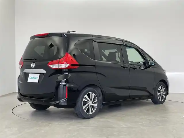 ホンダ フリード G ホンダセンシング 埼玉県 2022(令4)年 1.4万km クリスタルブラックパール 純正９インチナビ　バックカメラ　ビルトインＥＴＣ２．０　ホンダセンシング　アダクティブクルーズコントロール　シートヒーター　ＨＤＭＩ　スマートキー　オートライト　ＬＥＤヘッドライト　地デジフルセグ