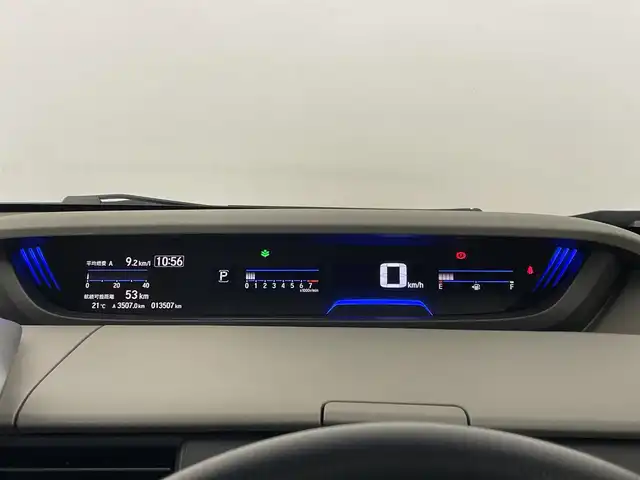 ホンダ フリード G ホンダセンシング 埼玉県 2022(令4)年 1.4万km クリスタルブラックパール 純正９インチナビ　バックカメラ　ビルトインＥＴＣ２．０　ホンダセンシング　アダクティブクルーズコントロール　シートヒーター　ＨＤＭＩ　スマートキー　オートライト　ＬＥＤヘッドライト　地デジフルセグ