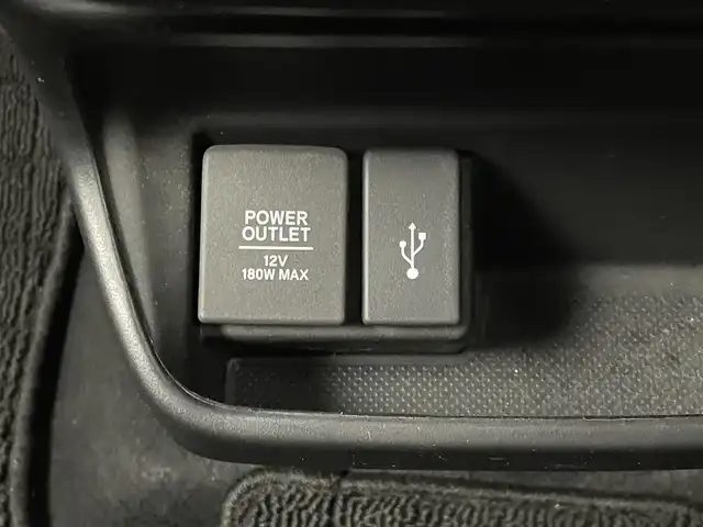 ホンダ フリード G ホンダセンシング 埼玉県 2022(令4)年 1.4万km クリスタルブラックパール 純正９インチナビ　バックカメラ　ビルトインＥＴＣ２．０　ホンダセンシング　アダクティブクルーズコントロール　シートヒーター　ＨＤＭＩ　スマートキー　オートライト　ＬＥＤヘッドライト　地デジフルセグ