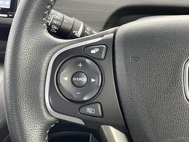 ホンダ フリード G ホンダセンシング 埼玉県 2022(令4)年 1.4万km クリスタルブラックパール 純正９インチナビ　バックカメラ　ビルトインＥＴＣ２．０　ホンダセンシング　アダクティブクルーズコントロール　シートヒーター　ＨＤＭＩ　スマートキー　オートライト　ＬＥＤヘッドライト　地デジフルセグ