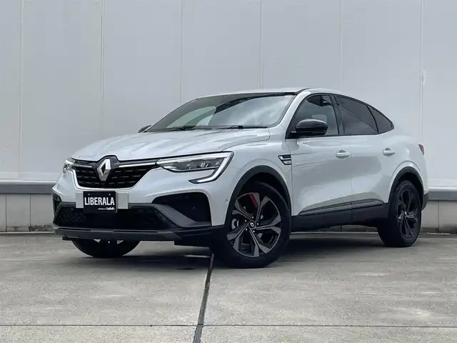 ルノー ルノー アルカナ RSライン E-テックハイブリッド 東京都 2022(令4)年 2.1万km パール 純正ディスプレイオーディオ/Bluetooth接続/360°カメラ/Apple Carplay/Android AUto/ワンオーナー/シートヒーター/ハーフレザーシート/アダプティブクルーズコントロール/衝突被害軽減ブレーキ/レーンキープアシスト/ブラインドスポットモニター/ETC/D席/N席電動パワーシート/スマートキー/プッシュスタート/サイドエアバック/カーテンエアバック