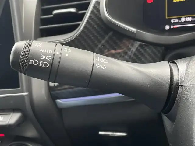 ルノー ルノー アルカナ RSライン E-テックハイブリッド 東京都 2022(令4)年 2.1万km パール 純正ディスプレイオーディオ/Bluetooth接続/360°カメラ/Apple Carplay/Android AUto/ワンオーナー/シートヒーター/ハーフレザーシート/アダプティブクルーズコントロール/衝突被害軽減ブレーキ/レーンキープアシスト/ブラインドスポットモニター/ETC/D席/N席電動パワーシート/スマートキー/プッシュスタート/サイドエアバック/カーテンエアバック