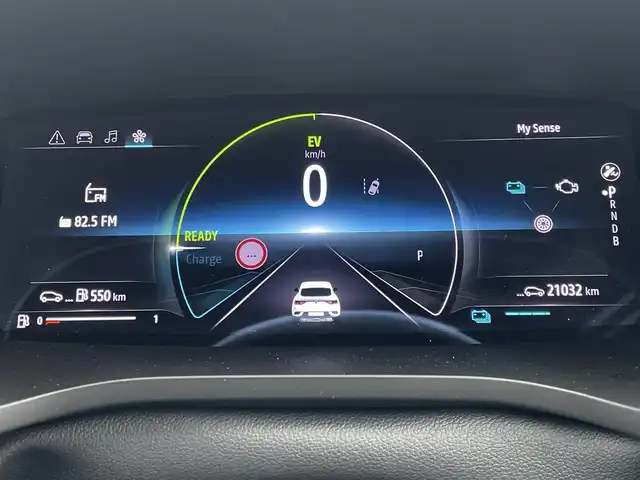 ルノー ルノー アルカナ RSライン E-テックハイブリッド 東京都 2022(令4)年 2.1万km パール 純正ディスプレイオーディオ/Bluetooth接続/360°カメラ/Apple Carplay/Android AUto/ワンオーナー/シートヒーター/ハーフレザーシート/アダプティブクルーズコントロール/衝突被害軽減ブレーキ/レーンキープアシスト/ブラインドスポットモニター/ETC/D席/N席電動パワーシート/スマートキー/プッシュスタート/サイドエアバック/カーテンエアバック