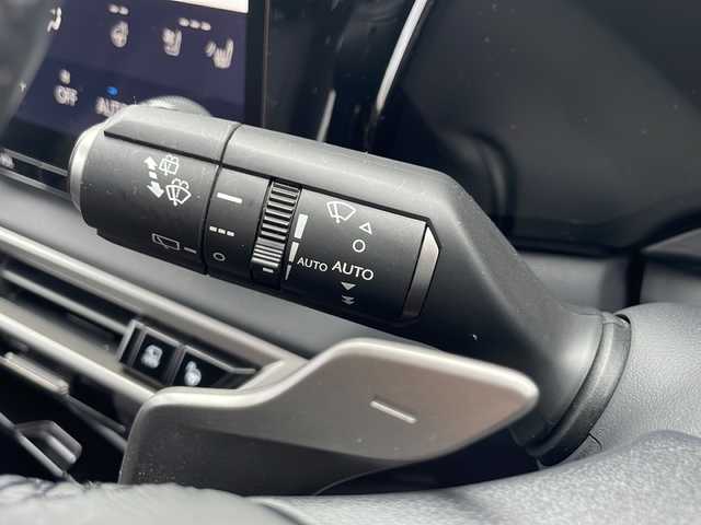 レクサス ＲＸ 350h バージョンL 大阪府 2023(令5)年 2.2万km グラファイトブラックガラスフレーク ワンオーナー車/パノラマムーンルーフ/純正ナビ、フルセグTV/全方位カメラ/ブラインドスポットモニター/レーダークルーズコントロール/衝突被害軽減装置/レーンキーピングアシスト/前席シートヒーター/前席エアーシート/運転席シートメモリー/パワーバックドア/スマートキー×２/保証書
