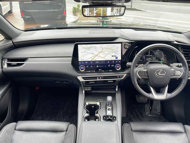 レクサス ＲＸ 350h バージョンL 大阪府 2023(令5)年 2.2万km グラファイトブラックガラスフレーク ワンオーナー車/パノラマムーンルーフ/純正ナビ、フルセグTV/全方位カメラ/ブラインドスポットモニター/レーダークルーズコントロール/衝突被害軽減装置/レーンキーピングアシスト/前席シートヒーター/前席エアーシート/運転席シートメモリー/パワーバックドア/スマートキー×２/保証書