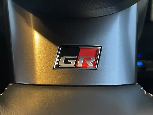 トヨタ ＧＲヤリス RZ ハイパフォーマンス 東京都 2024(令6)年 0.1万km プラチナホワイトパールマイカ 272馬力/純正ディスプレイオーディオ/フルセグTV/Bluetooth/AppleCarplay/androidauto/バックカメラ/JBLプレミアムサウンド/セーフティセンス/プリクラッシュセーフティ/レーントレーシングアシスト/オートハイビーム/ヘッドアップディスプレイ/ブラインドスポットアシスト/レーダークルーズコントロール/ハーフレザーシート/シートヒーター/ステアリングヒーター/アイドリングストップ