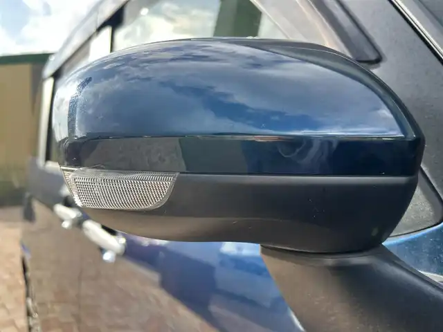 トヨタ ルーミー カスタムG－T 新潟県 2017(平29)年 10万km レーザーブルークリスタルシャイン (株)IDOMが運営する【じしゃロン新潟店】の自社ローン専用車両になります。/こちらは現金またはオートローンご利用時の価格です。自社ローンご希望の方は別途その旨お申付け下さい/プッシュスタート/スマートキー/スペアキー/純正ナビ/バックカメラ/Bluetooth接続可能/DVD視聴可能(走行時不可)/CD、AM、FM視聴可能/フルセグテレビ/クルーズコントロール/両側スライドドア/フルフラット/ウインカーミラー/純正AW/純正LEDヘッドライト