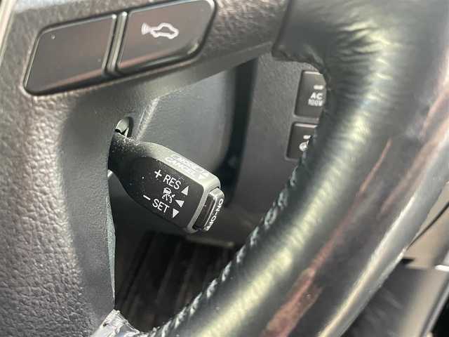 トヨタ アルファードハイブリット SR Cパッケージ 宮城県 2017(平29)年 3.7万km ブラック ４WD/サンルーフ/社外メモリナビ/（DVD/フルセグ/Bluetooth/HDMI）/バックカメラ/ETC/社外フリップダウンモニター/両側パワースライドドア/レザーシート/パワーシート(前席)/シートヒーター(前席)/エアシート(前席)/パワーバックドア/TOYOTA Safety Sense C/・プリクラッシュセーフティ/・レーンディパーチャーアラート/・先行車発進告知機能/・オートマチックハイビーム/純正17インチアルミホイール/LEDヘッドライト/カーテンエアバック/レーダークルーズコントロール/スマートキー/スペアキー２本/保証書/取扱説明書