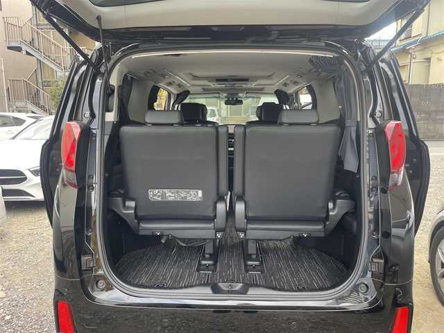 トヨタ アルファードハイブリット SR Cパッケージ 宮城県 2017(平29)年 3.7万km ブラック ４WD/サンルーフ/社外メモリナビ/（DVD/フルセグ/Bluetooth/HDMI）/バックカメラ/ETC/社外フリップダウンモニター/両側パワースライドドア/レザーシート/パワーシート(前席)/シートヒーター(前席)/エアシート(前席)/パワーバックドア/TOYOTA Safety Sense C/・プリクラッシュセーフティ/・レーンディパーチャーアラート/・先行車発進告知機能/・オートマチックハイビーム/純正17インチアルミホイール/LEDヘッドライト/カーテンエアバック/レーダークルーズコントロール/スマートキー/スペアキー２本/保証書/取扱説明書