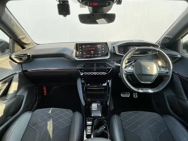 プジョー プジョー ２０８ GT 東京都 2022(令4)年 2.9万km パール パノラマルーフ/純正ＤＡ/Ｂカメラ/ＡｐｌｌｅＣａｒＰｌａｙ/レーダークルーズ/ハーフレザーシート/シートヒーター/前後ドラレコ/ＥＴＣ