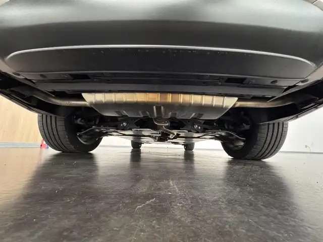 マツダ ＣＸ－６０ ＰＨＥＶ エクスクルーシブスポーツ 三重県 2023(令5)年 0.5万km プラチナクォーツメタリック ガソリン・プラグインハイブリッド/フルタイム4WD/MTモード付フロア8AT/12.3型ナビ/（AM/FM/USB/HDMI/CarPlay/AndroidAuto/Bluetooth/TV）/360ビュー・モニター/BOSEサウンドシステム（12スピーカー）/i-ACTIVSENSE/・スマートブレーキサポート/・レーダークルーズコントロール/・クルージング&トラフィックサポート/・ドライバーモニタリング/・レーンキープアシストシステム/・ブラインドスポットモニタリング/・リヤクロストラフィックアラート/・パーキングセンサー（前後）/など/装備/・ドライバー・パーソナライゼーション・システムパッケージ/（自動ドライビングポジションガイド＋エントリーアシスト）/・ハンズフリーパワーリフトゲート/・黒革シート/・シートヒーター（D/N/2nd）/・シートベンチレーション（D/N）/・パワーシート（Dメモリー付10way/N10way）/・ステアリングヒーター/・HUD/・AC100Vコンセント（100Wx1、荷室内1500Wx1）&USB充電ジャック&ワイヤレス充電/・ダウンヒルアシストコントロール/・保/取/充電ケーブル/・スマートキーx2/・純正20inAW/など