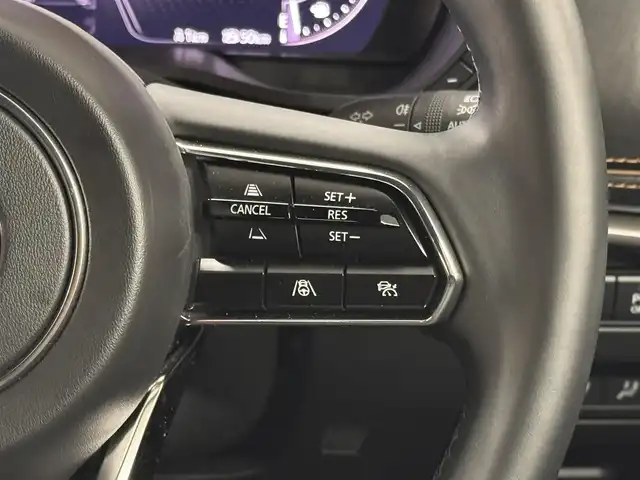 マツダ ＣＸ－６０ ＰＨＥＶ エクスクルーシブスポーツ 三重県 2023(令5)年 0.5万km プラチナクォーツメタリック ガソリン・プラグインハイブリッド/フルタイム4WD/MTモード付フロア8AT/12.3型ナビ/（AM/FM/USB/HDMI/CarPlay/AndroidAuto/Bluetooth/TV）/360ビュー・モニター/BOSEサウンドシステム（12スピーカー）/i-ACTIVSENSE/・スマートブレーキサポート/・レーダークルーズコントロール/・クルージング&トラフィックサポート/・ドライバーモニタリング/・レーンキープアシストシステム/・ブラインドスポットモニタリング/・リヤクロストラフィックアラート/・パーキングセンサー（前後）/など/装備/・ドライバー・パーソナライゼーション・システムパッケージ/（自動ドライビングポジションガイド＋エントリーアシスト）/・ハンズフリーパワーリフトゲート/・黒革シート/・シートヒーター（D/N/2nd）/・シートベンチレーション（D/N）/・パワーシート（Dメモリー付10way/N10way）/・ステアリングヒーター/・HUD/・AC100Vコンセント（100Wx1、荷室内1500Wx1）&USB充電ジャック&ワイヤレス充電/・ダウンヒルアシストコントロール/・保/取/充電ケーブル/・スマートキーx2/・純正20inAW/など