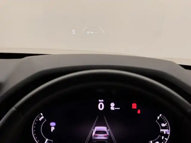 マツダ ＣＸ－６０ ＰＨＥＶ エクスクルーシブスポーツ 三重県 2023(令5)年 0.5万km プラチナクォーツメタリック ガソリン・プラグインハイブリッド/フルタイム4WD/MTモード付フロア8AT/12.3型ナビ/（AM/FM/USB/HDMI/CarPlay/AndroidAuto/Bluetooth/TV）/360ビュー・モニター/BOSEサウンドシステム（12スピーカー）/i-ACTIVSENSE/・スマートブレーキサポート/・レーダークルーズコントロール/・クルージング&トラフィックサポート/・ドライバーモニタリング/・レーンキープアシストシステム/・ブラインドスポットモニタリング/・リヤクロストラフィックアラート/・パーキングセンサー（前後）/など/装備/・ドライバー・パーソナライゼーション・システムパッケージ/（自動ドライビングポジションガイド＋エントリーアシスト）/・ハンズフリーパワーリフトゲート/・黒革シート/・シートヒーター（D/N/2nd）/・シートベンチレーション（D/N）/・パワーシート（Dメモリー付10way/N10way）/・ステアリングヒーター/・HUD/・AC100Vコンセント（100Wx1、荷室内1500Wx1）&USB充電ジャック&ワイヤレス充電/・ダウンヒルアシストコントロール/・保/取/充電ケーブル/・スマートキーx2/・純正20inAW/など