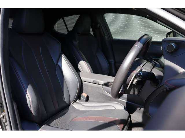 レクサス ＵＸ 250h Fスポーツ 大分県 2019(平31)年 5万km 黒 Lexus Safety System＋/サンルーフ/純正ナビ/地デジ/Bluetooth/360°カメラ/黒革/シートヒーター/エアシート/パワーシート/ステアリングヒーター/純正18インチAW/純正フロアマット/ETC/社外ドライブレコーダー前後