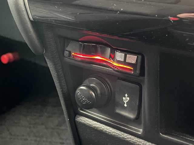 三菱 デリカＤ：５ P 新潟県 2019(平31)年 4.7万km ウォームホワイトパール 4WD/純正10.1インチSDナビ/CD/DVD/BT/フルセグテレビ/SDミュージックサーバー/全方位カメラ/ETC/ドライブレコーダー/衝突被害軽減ブレーキ/レーンキープアシスト/レーダークルーズコントロール/両側パワースライドドア/運転席パワーシート/シートヒーター/パドルシフト/ステアリングスイッチ/パワーバックドア/スマートキー/プッシュスタート/LEDヘッドライト/オートライト/フォグランプ/純正18インチアルミホイール