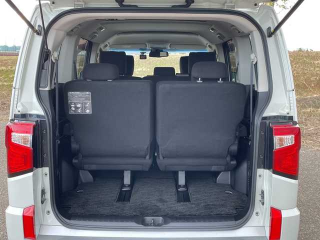 三菱 デリカＤ：５ P 新潟県 2019(平31)年 4.7万km ウォームホワイトパール 4WD/純正10.1インチSDナビ/CD/DVD/BT/フルセグテレビ/SDミュージックサーバー/全方位カメラ/ETC/ドライブレコーダー/衝突被害軽減ブレーキ/レーンキープアシスト/レーダークルーズコントロール/両側パワースライドドア/運転席パワーシート/シートヒーター/パドルシフト/ステアリングスイッチ/パワーバックドア/スマートキー/プッシュスタート/LEDヘッドライト/オートライト/フォグランプ/純正18インチアルミホイール