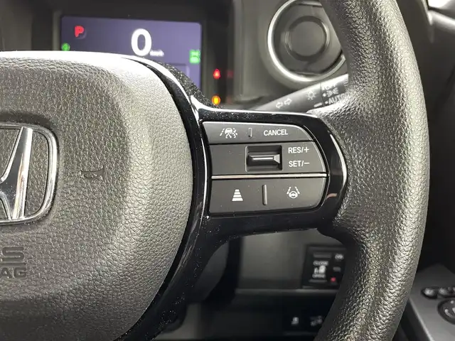 ホンダ Ｎ ＢＯＸ カスタム 熊本県 2024(令6)年 0.9万km プラチナホワイトパール ワンオーナー　/禁煙車　/純正８インチディスプレイオーディオ（ＡｐｐｌＣａｒＰｌａｙ・ＡｎｄｒｏｉｄＡｕｔｏ・ＵＳＢ）/バックカメラ　/ビルトインＥＴＣ　/レーダークルーズコントロール/両側パワースライドドア　/前後クリアランスソナー/衝突軽減ブレーキ/レーンキープアシスト/横滑り防止/アイドリングストップ/前席シートヒーター/電動格納ミラー/純正フロアマット/純正１４インチAW/オートライト/LEDヘッドライト/スマートキー/プッシュスタート