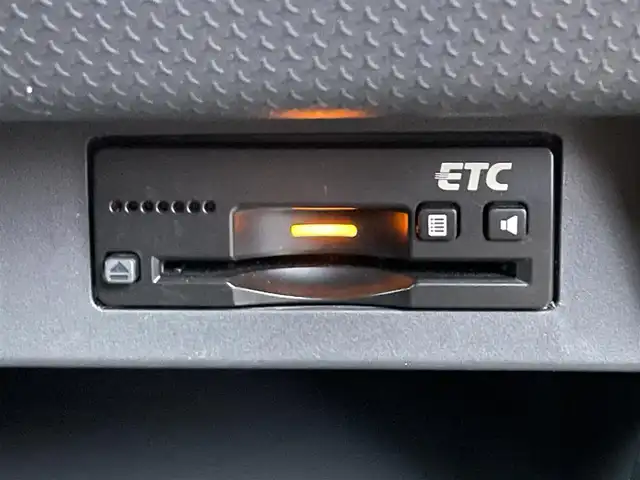 スズキ ハスラー F リミテッド 滋賀県 2017(平29)年 6.7万km アクティブイエロー/ホワイト2トーンルーフ ４WD/純正ナビ/・Bluetooth/ワンセグ/・CD/DVD/バックカメラ/ステアリングリモコン/前後ドライブレコーダー/ETC/前席シートヒーター/LEDオートライト/デュアルカメラブレーキサポート/スマートキー/社外AW付サマータイヤ積載