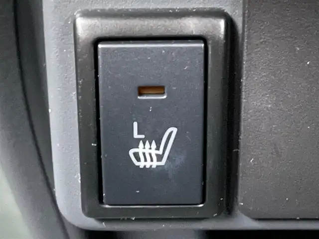 スズキ ハスラー F リミテッド 滋賀県 2017(平29)年 6.7万km アクティブイエロー/ホワイト2トーンルーフ ４WD/純正ナビ/・Bluetooth/ワンセグ/・CD/DVD/バックカメラ/ステアリングリモコン/前後ドライブレコーダー/ETC/前席シートヒーター/LEDオートライト/デュアルカメラブレーキサポート/スマートキー/社外AW付サマータイヤ積載