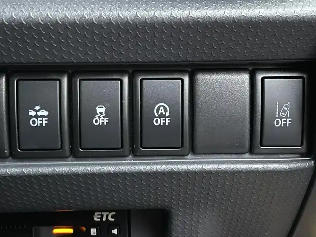 スズキ ハスラー F リミテッド 滋賀県 2017(平29)年 6.7万km アクティブイエロー/ホワイト2トーンルーフ ４WD/純正ナビ/・Bluetooth/ワンセグ/・CD/DVD/バックカメラ/ステアリングリモコン/前後ドライブレコーダー/ETC/前席シートヒーター/LEDオートライト/デュアルカメラブレーキサポート/スマートキー/社外AW付サマータイヤ積載