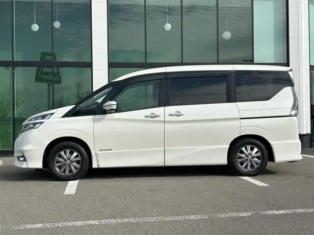 日産 セレナ