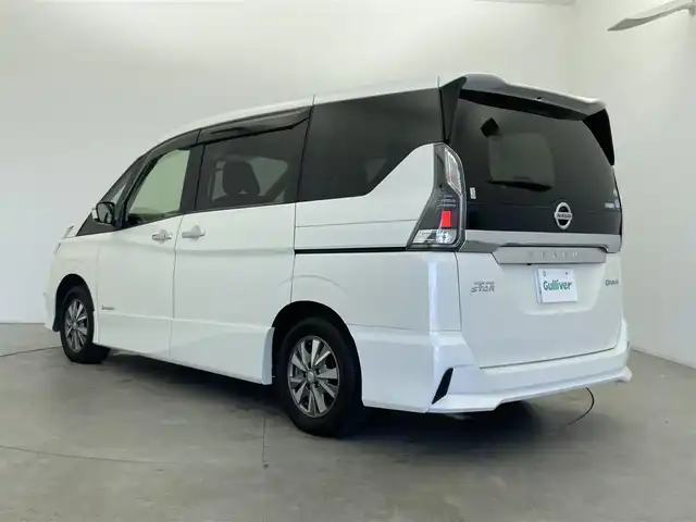 日産 セレナ e－パワー ハイウェイスター V 富山県 2019(令1)年 5.5万km ブリリアントホワイトパール 純正SDナビ/（CD・DVD・BD・BT・MSV・AUX）/フルセグTV/バックカメラ/純正フリップダウンモニター/両側パワースライドドア/ハンズフリースライドドア/クルーズコントロール/衝突軽減ブレーキ/車線逸脱警報/寒冷地仕様/純正ドラレコ/純正ビルトインETC/LEDヘッドライト/フォグライト/オートライト/シートバックテーブル/ハーフレザーシート（茶色）/前席シートヒーター/スマートキー/プッシュスタート/ドアバイザー/ステアリングヒーター/ISOFIX/2列目USB