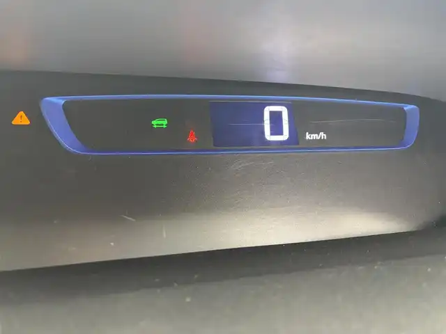 日産 セレナ e－パワー ハイウェイスター V 富山県 2019(令1)年 5.5万km ブリリアントホワイトパール 純正SDナビ/（CD・DVD・BD・BT・MSV・AUX）/フルセグTV/バックカメラ/純正フリップダウンモニター/両側パワースライドドア/ハンズフリースライドドア/クルーズコントロール/衝突軽減ブレーキ/車線逸脱警報/寒冷地仕様/純正ドラレコ/純正ビルトインETC/LEDヘッドライト/フォグライト/オートライト/シートバックテーブル/ハーフレザーシート（茶色）/前席シートヒーター/スマートキー/プッシュスタート/ドアバイザー/ステアリングヒーター/ISOFIX/2列目USB