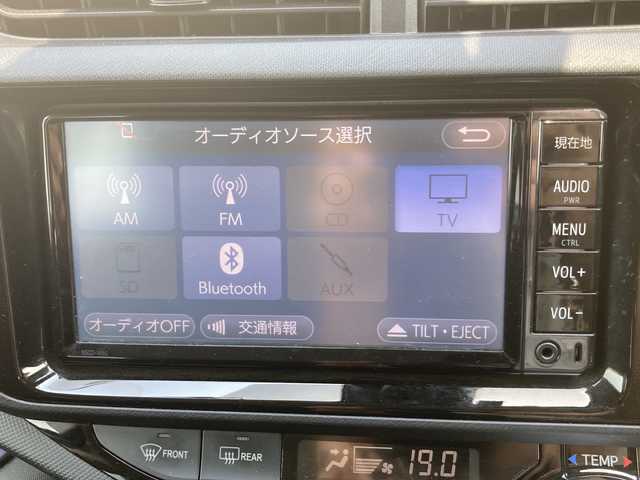 トヨタ アクア S 沖縄県 2017(平29)年 3.6万km パープルメタリック 外部検査実施済み/純正SDナビ【NSCD-W66】/(ワンセグTV/Bluetooth)/スマートキー/セーフティセンスC/・プリクラッシュセーフティシステム/・レーンディパーチャーアラート/・オートマチックハイビーム/・先行車発進告知機能/コーナーセンサー/バックカメラ/ビルトインETC/前方ドライブレコーダー/横滑り防止機能/保証書/取扱説明書/スペアキー
