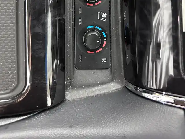 トヨタ ヴェルファイア Z Gエディション 佐賀県 2018(平30)年 3.3万km ホワイトパールクリスタルシャイン アルパイン１１インチナビ【EX11Z】/（フルセグTV/CD/DVD/SD/BT/USB/AM・FM）/ツインサンルーフ/モデリスタフルエアロ/衝突被害軽減システム/レーンアシスト/ドライブレコーダー（ZDR-014）/パワーシート/シートヒーター・シートエアコン/両側パワースライド/パワーバックドア/バックカメラ/黒革シート/ハンドルヒーター/三眼ＬＥＤライト/オートライト/オートマチックハイビーム/シーケンシャルウインカー/フォグライト/シートメモリ/純正アルミホイール